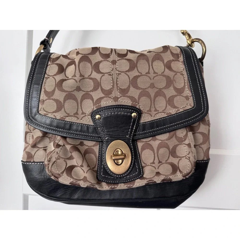 Vintage Coach Legacy/Ali Signature Flap Jacquard/Leather Shoulder Bag GUC